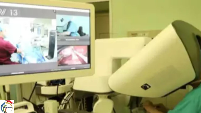 Worlds-first-surgery-via-satellite.png