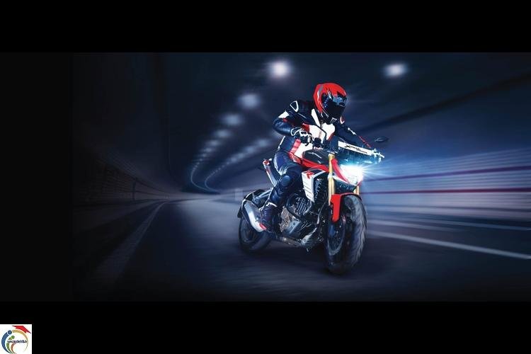 xtreme-250r-website-1-2048x962
